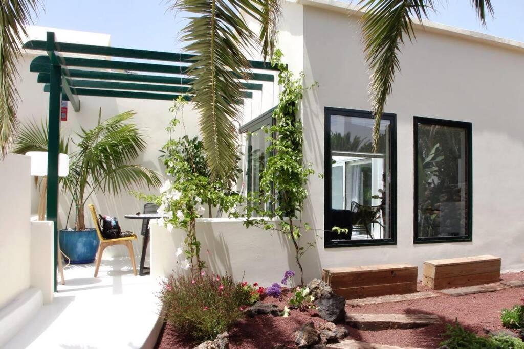 فيلا Unique, Stylish & Calm El Estanque By The Sea, Adults Only كوستا تاغيسي المظهر الخارجي الصورة